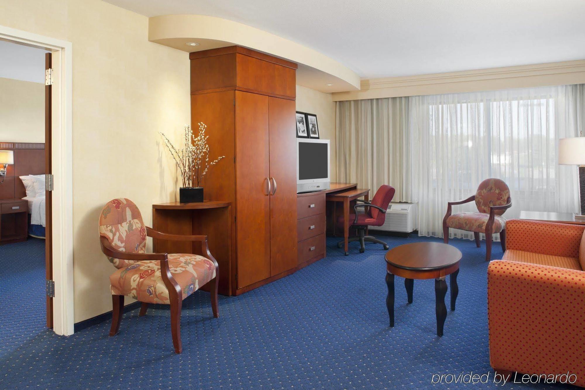 Courtyard By Marriott Columbia Ξενοδοχείο Δωμάτιο φωτογραφία